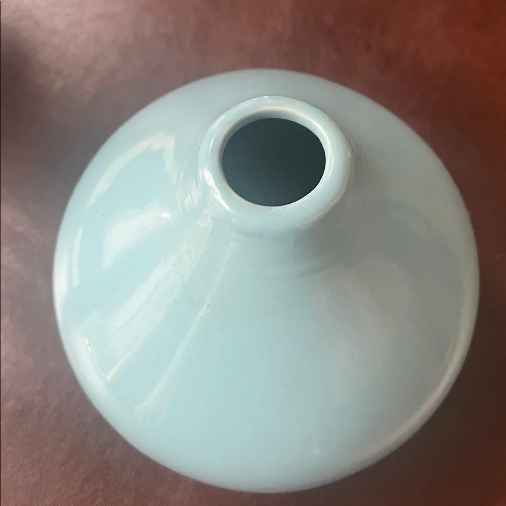 N/A this vase